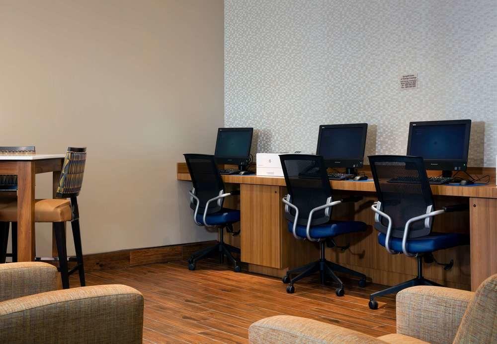 Springhill Suites By Marriott Orlando At Flamingo Crossings Town Center-Western Entrance Four Corners Exterior foto