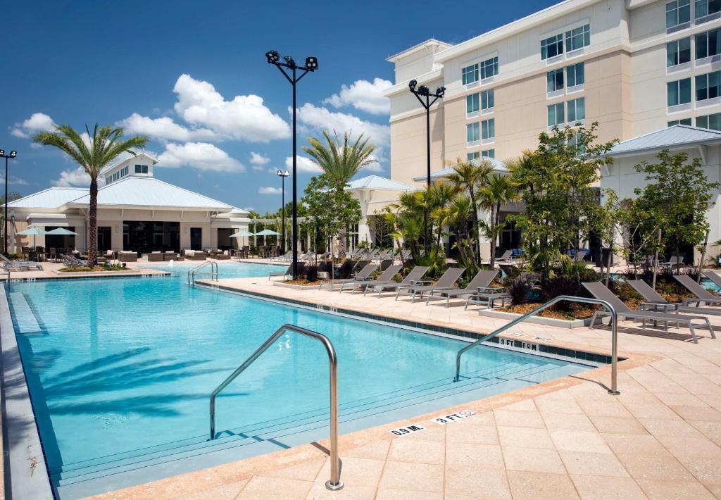 Springhill Suites By Marriott Orlando At Flamingo Crossings Town Center-Western Entrance Four Corners Exterior foto