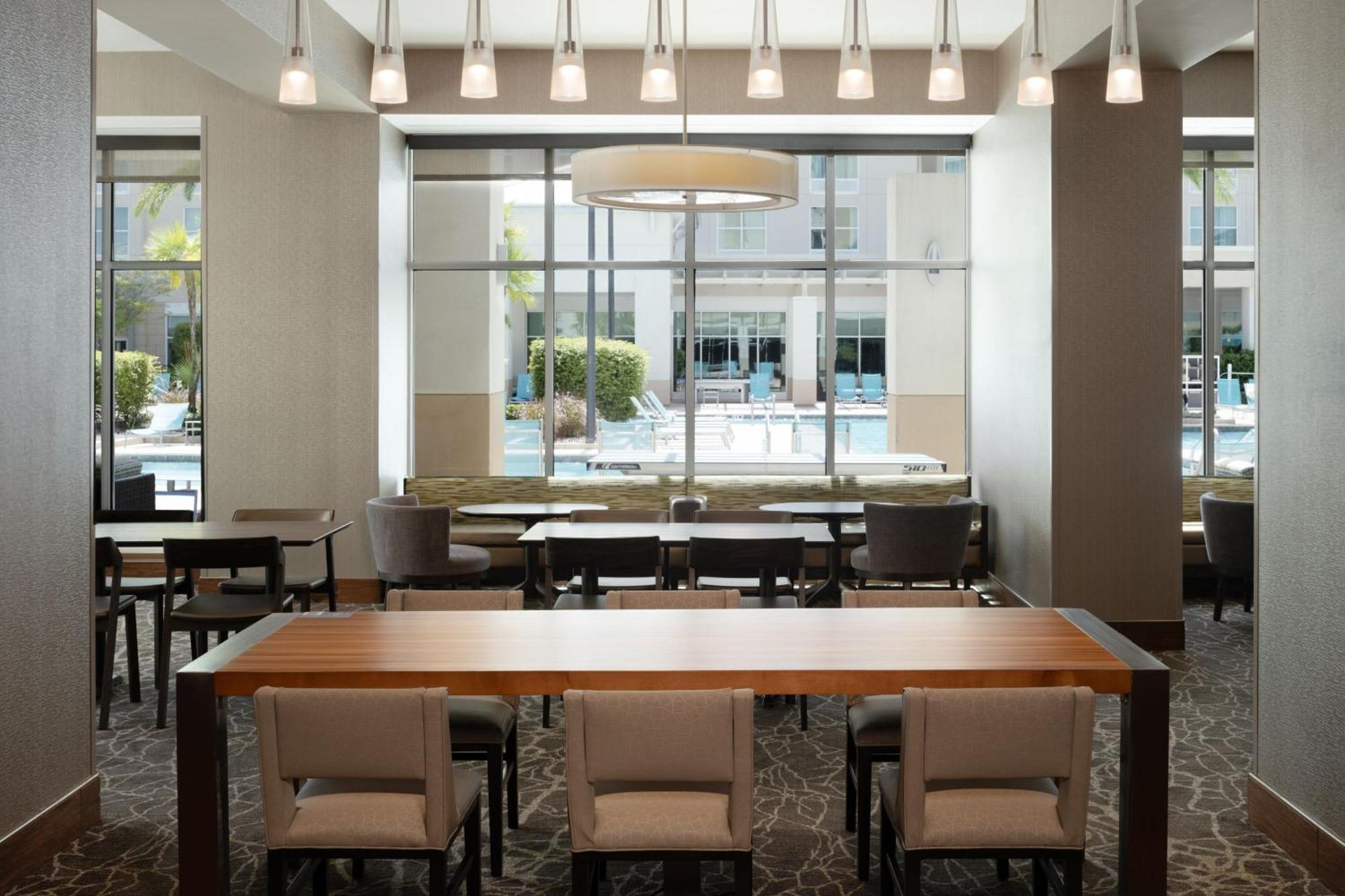 Springhill Suites By Marriott Orlando At Flamingo Crossings Town Center-Western Entrance Four Corners Exterior foto